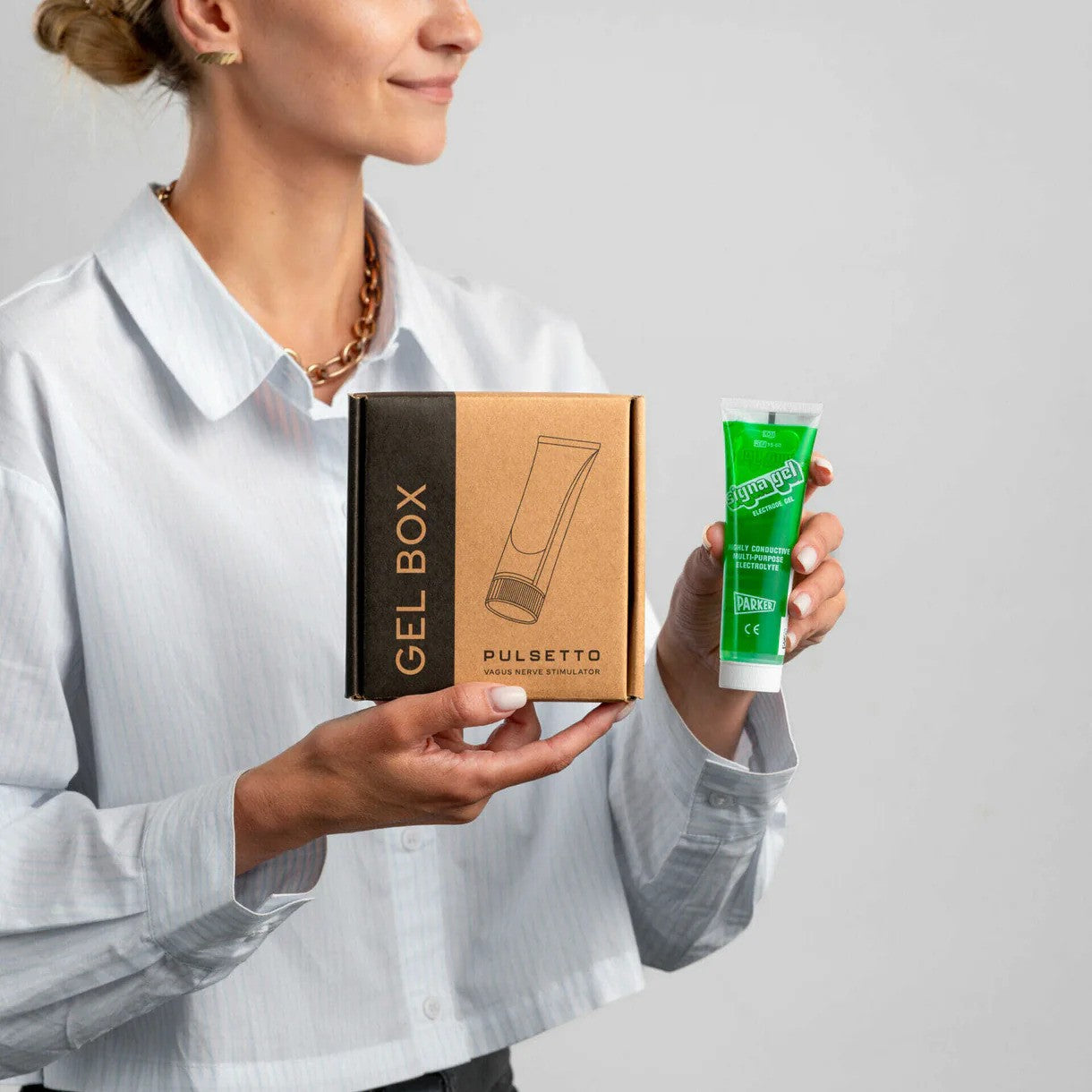 vrouw met pulsetto gelbox