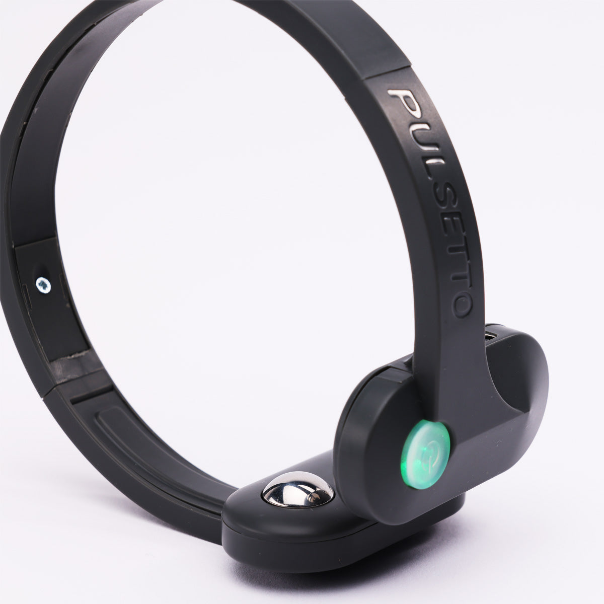 Pulsetto neurostimulator close-up onderkant