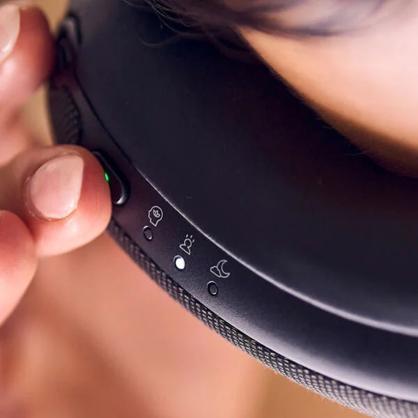 close-up van drie instelling standen smartgoggles slaapmasker